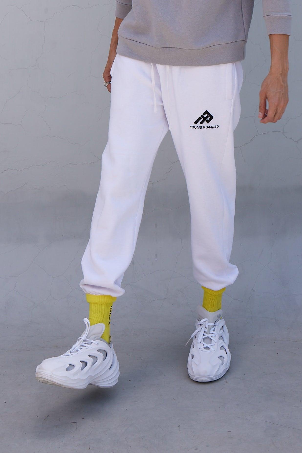 Jogger Logo White - Young Pumped